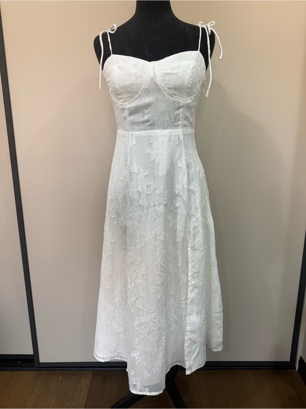 Lulus Loveliest Looks White Floral Jacquard Tie-Strap Midi Dress